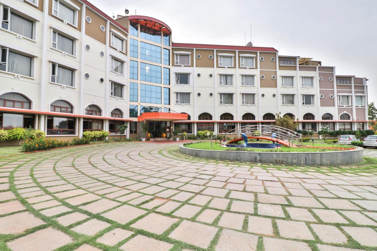 Hotel Palette - Holiday Palms Bangalore Exterior foto